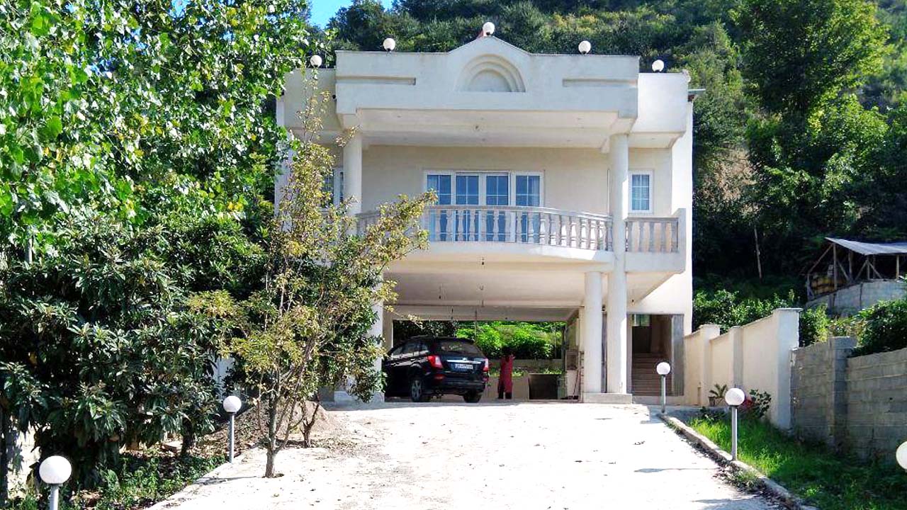 ویلا جنگلی دوخواب مشرف به رودخانه تجن