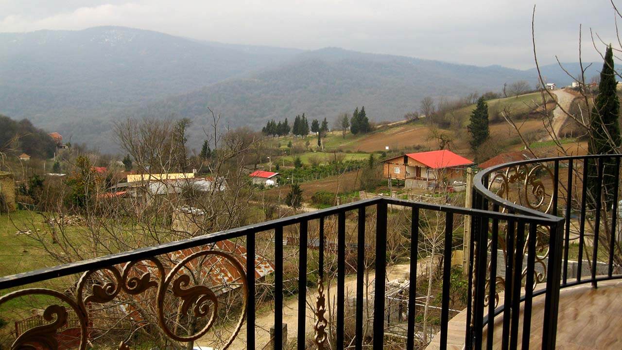 ویلا جنگلی مشرف به سایت پاراگلایدر