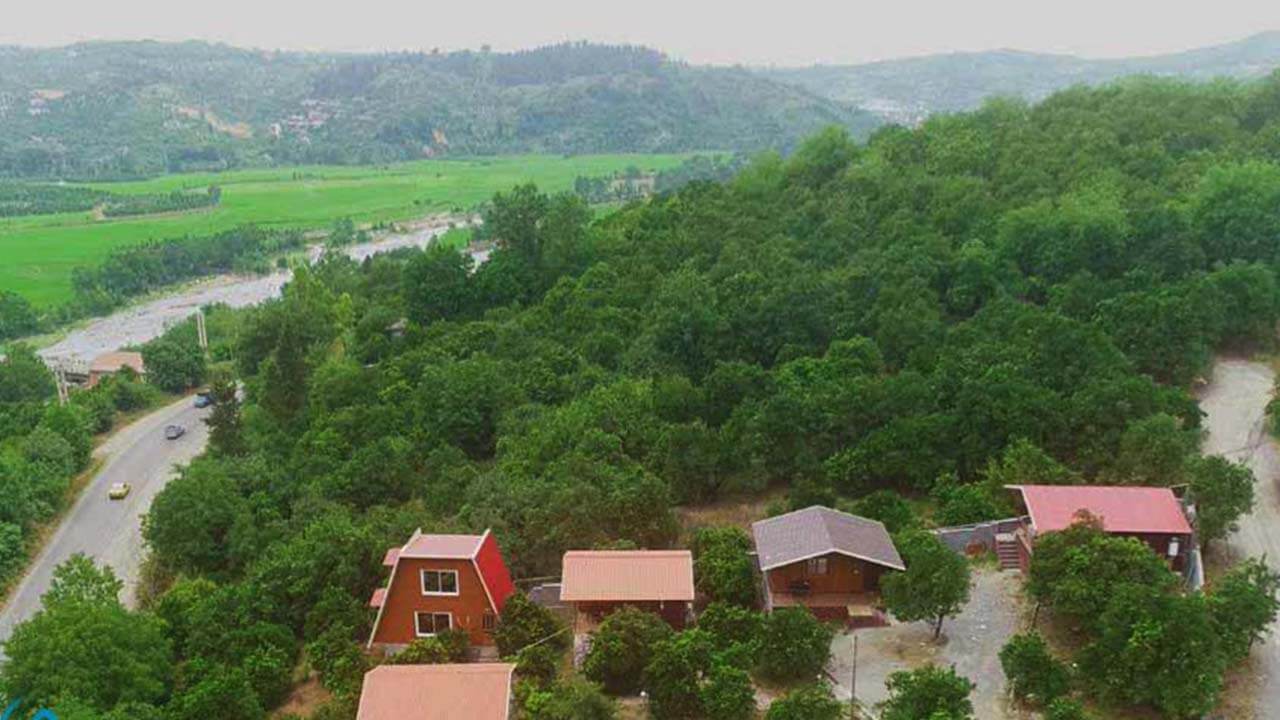 اقامتگاه چوبی باغ فلک