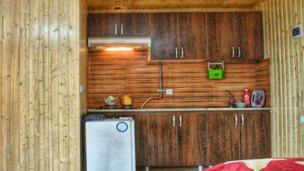 اقامتگاه چوبی باغ فلک