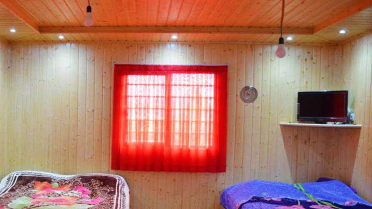 اقامتگاه چوبی باغ فلک