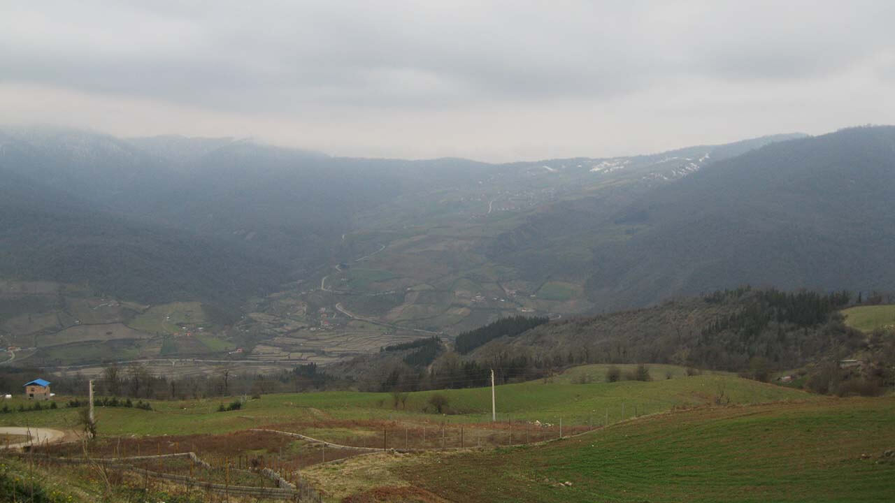 ویلا کوهستانی با چشم انداز قله دماوند