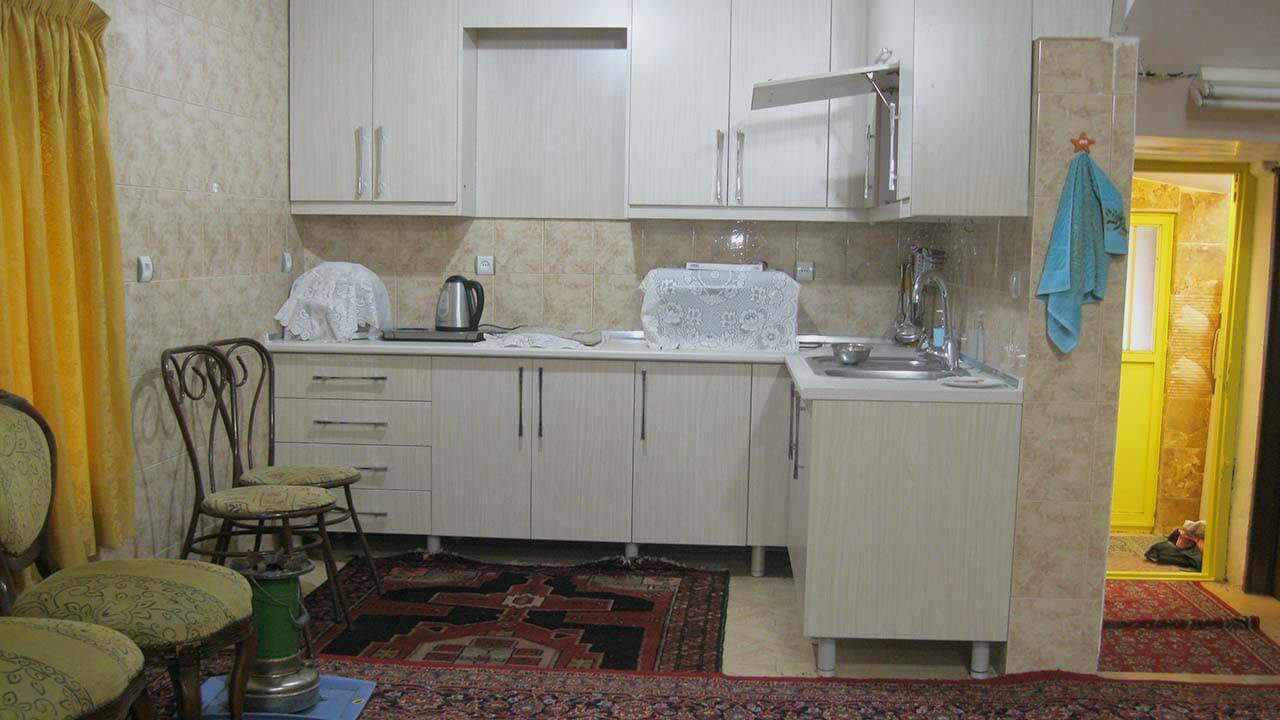 ویلا کوهستانی با چشم انداز قله دماوند